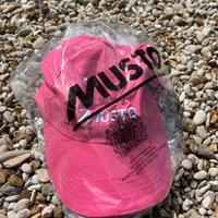 Musto cappello con visiera nuovo