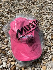 Musto cappello con visiera nuovo