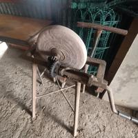 Antica molla a manovella 