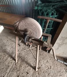 Antica molla a manovella 