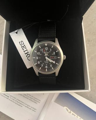 Seiko 5 Sports Automatico SNZG15K1 - Full Set