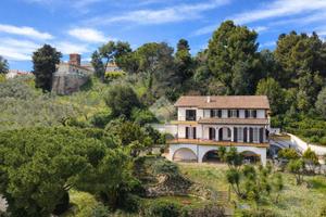 VILLA SINGOLA A GIULIANOVA