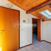 Bilocale mansardato ultimo piano