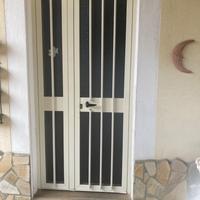 Portone  in alluminio bianco