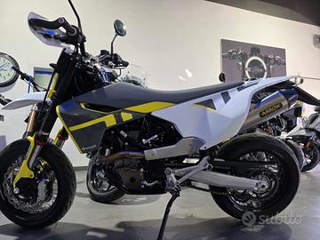 Husqvarna 701 Supermoto