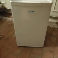 frigo sotto tavolo 