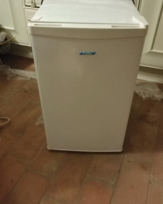 frigo sotto tavolo 
