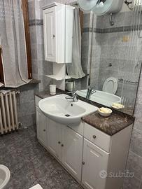 Mobile da bagno con specchio