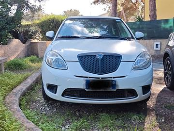 Lancia Ypsilon 1.2 2011