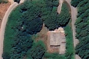 Capannone cat. C3 359 mq con ampio spazio esterno