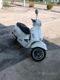 Vespa GTS 125 super