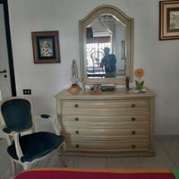 mobile da camera letto + poltrona