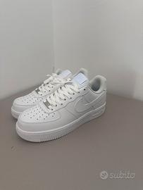 Nike airforce 1 triple white taglia 42