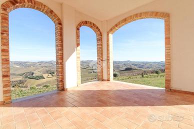 VILLA SINGOLA A OFFIDA