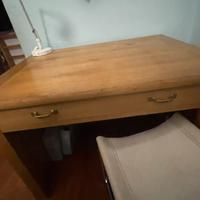 Scrivania marca SCHIFFINI interamente in legno