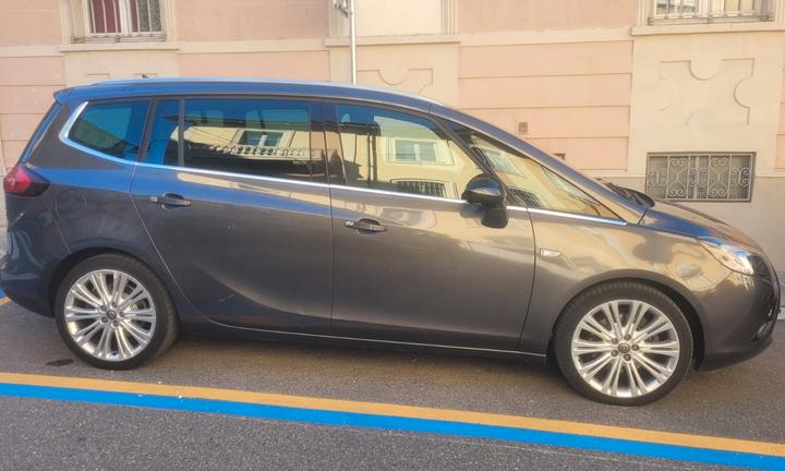 Opel Zafira Tourer