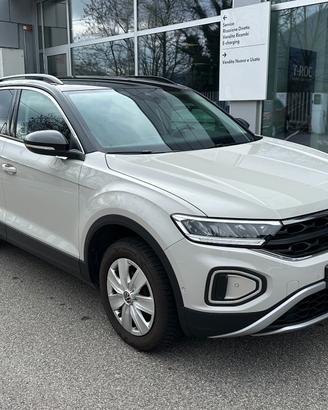 Volkswagen T-Roc 1.5 TSI ACT DSG R-Line