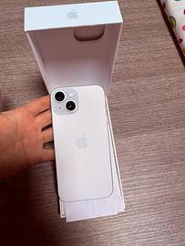 iPhone 15 CELESTE