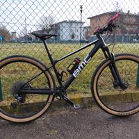 Mtb BMC in carbonio
