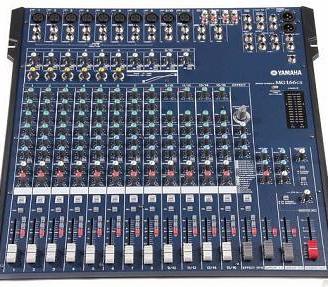 MIXER Yamaha MG166cx CON CUSTODIA
