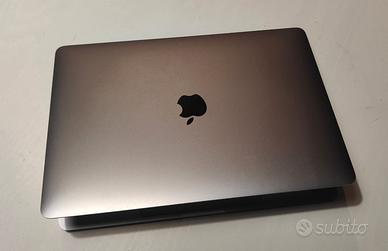 Macbook pro 13' M2 memoria 8g 256gb