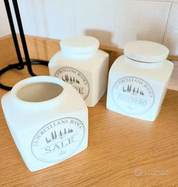 Contenitori La porcellana bianca