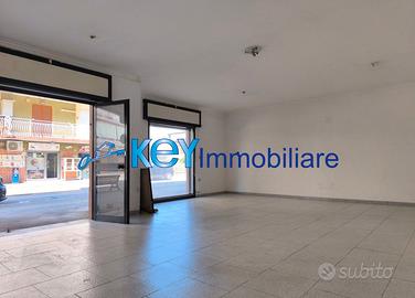 LOCALE COMMERCIALE 60MQ A QUARTO ZONA RESIDENZIALE