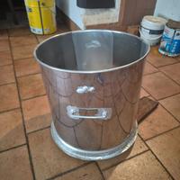 Pentolone per pomodori