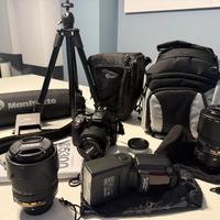 Fotocamera digit. Reflex Nikon D5300 accessoriata