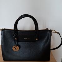 Borsa in pelle nera marca FURLA