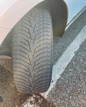 Gomme invernali yokohama LR Velar