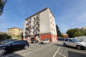 2 LOCALI A LA SPEZIA