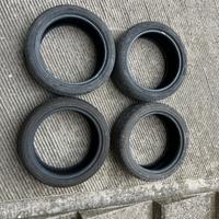 Gomme semi nuove 