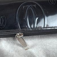 Pochette Cartier Must de Cartier vernice nera logo