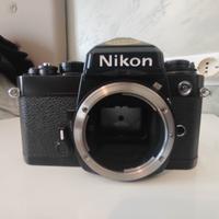 Nikon FE versione NERA