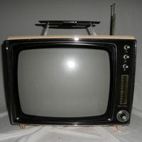 Televisore vintage philips ( probabile anni 70 )