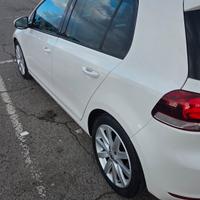 VW Golf VI 1.6 tdi highline - 6900€ trat.