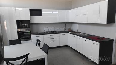 MIX CUCINE DI FINE SERIE, TUTTE ADATTABILI