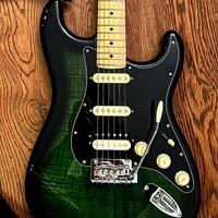 fender player stratocaster verde customizzata