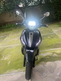 Piaggio Beverly 300 police