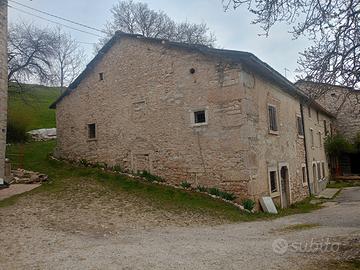 Rustico contrada vanti