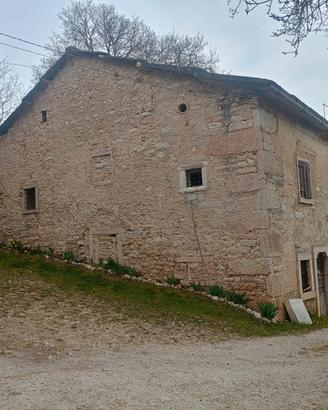 Rustico contrada vanti
