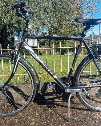 Atala discovery uomo