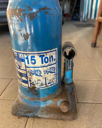 SOLLEVATORE BOTTIGLIA OMCN 15 TON