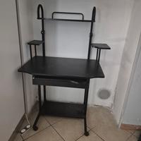 scrivania per pc