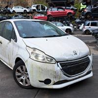 PEUGEOT 208 2013 SOLO PER RICAMBI
