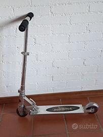 Monopattino tradizionale