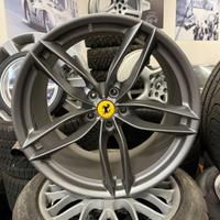 Kit 4 Cerchi ORIGINALI Ferrari 488 da 20 Grigio