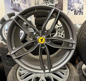 Kit 4 Cerchi ORIGINALI Ferrari 488 da 20 Grigio