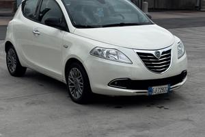 Lancia Ypsilon 1.3 Multijet 95cv Gold